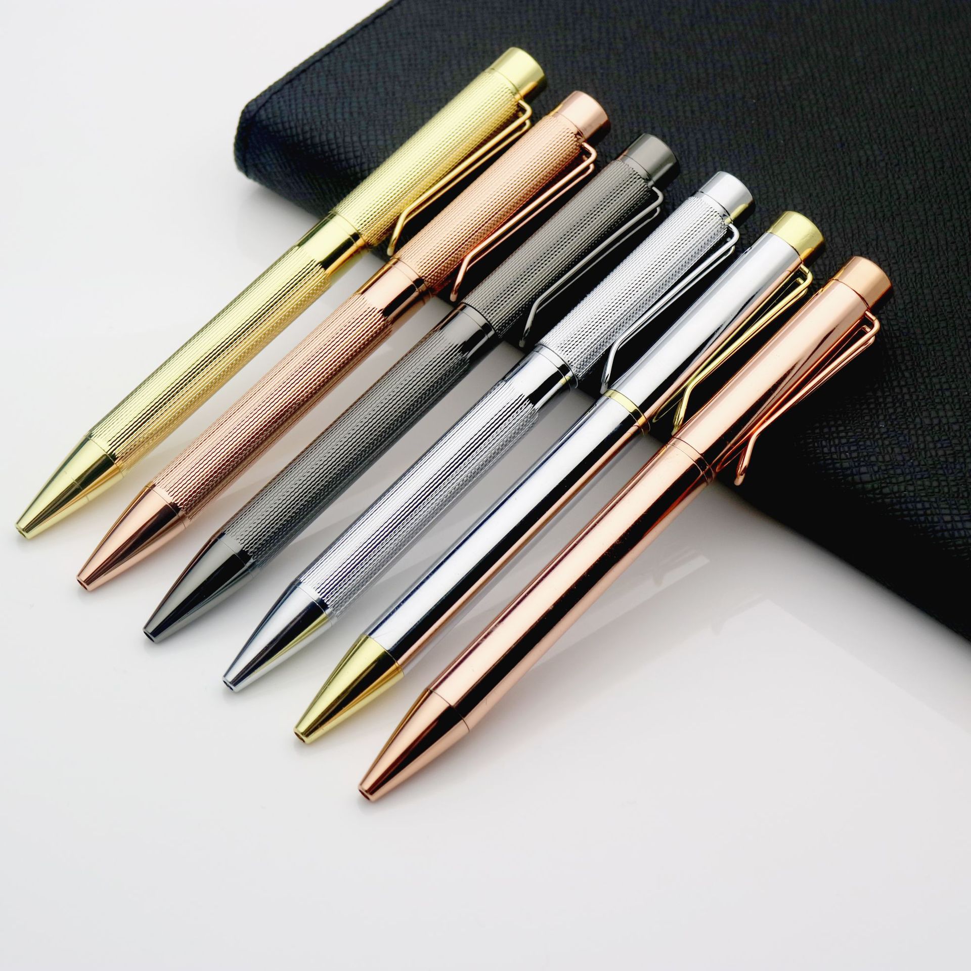 专业供应可制作任意客户logo广告礼品笔 高档创意商务金属圆珠笔