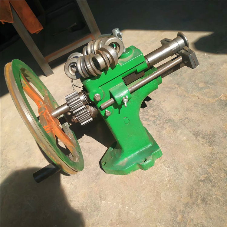 供应湖北 手动虾米弯头机 铁板不锈钢板翻边机 90度翻边机械设备