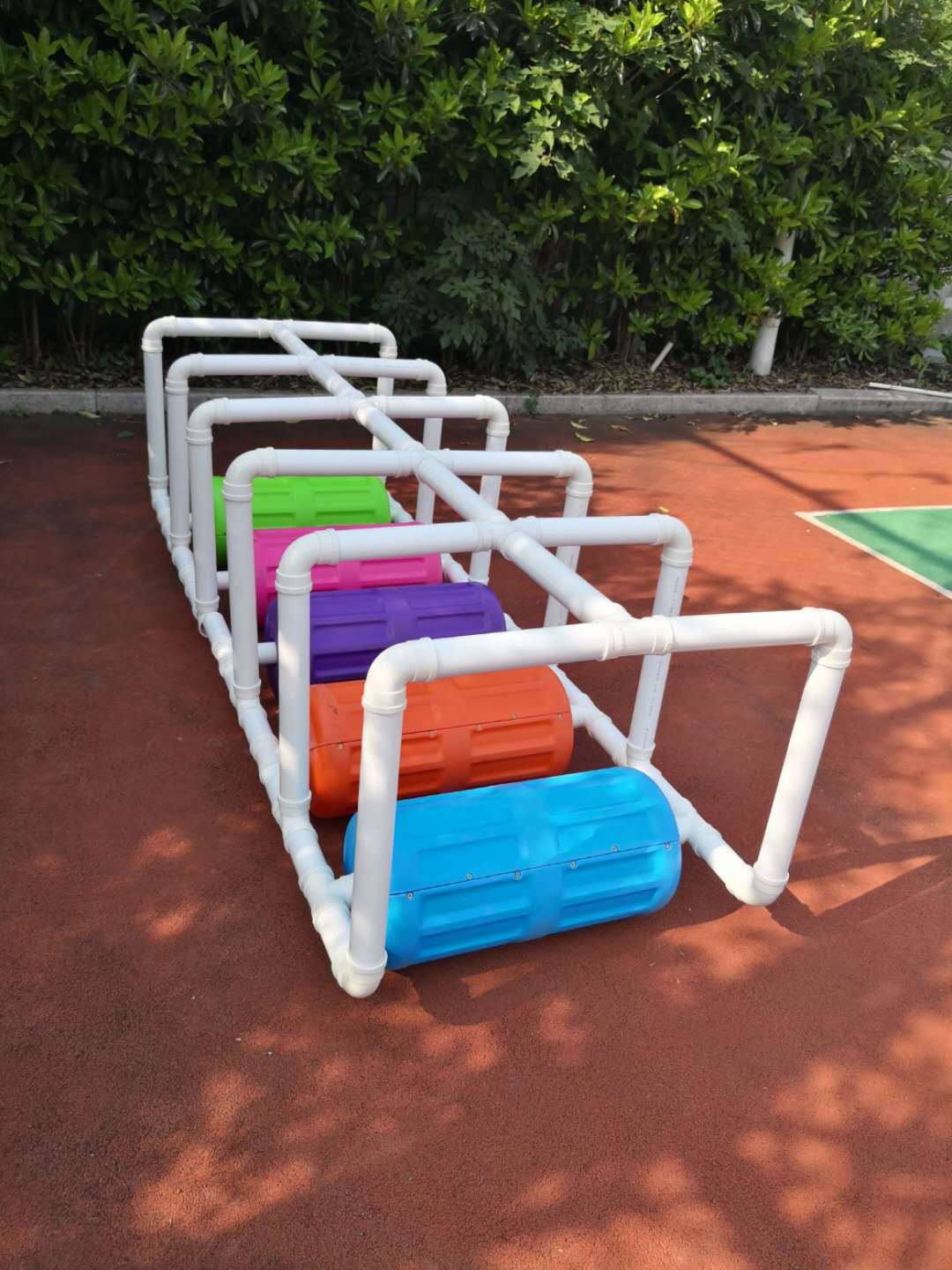 幼儿园多人协力车儿童七彩滚筒新款户外竞赛团队体能训练平衡滚车