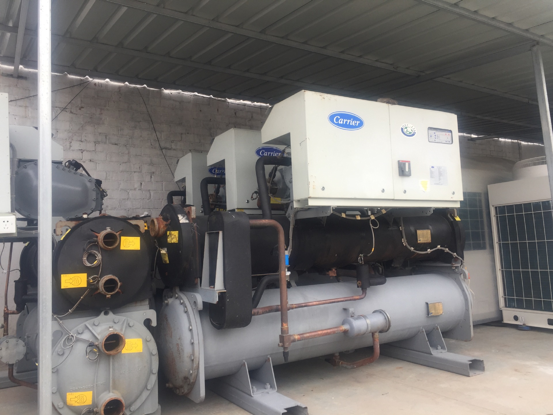 超值低价出售批发转让回收二手开利螺杆机组241kw中央空调