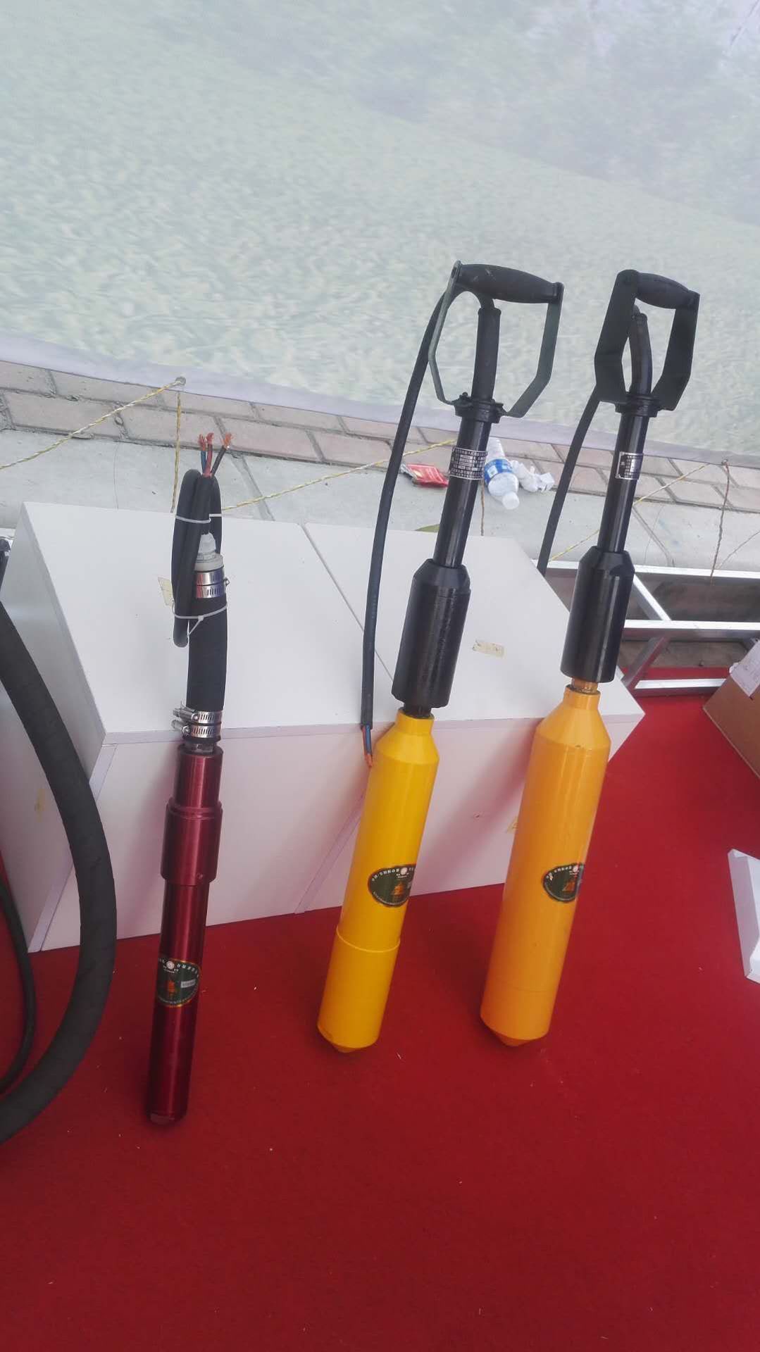 加工定做220伏混凝土高频振动棒|隧道模具一带三50型高频振动棒
