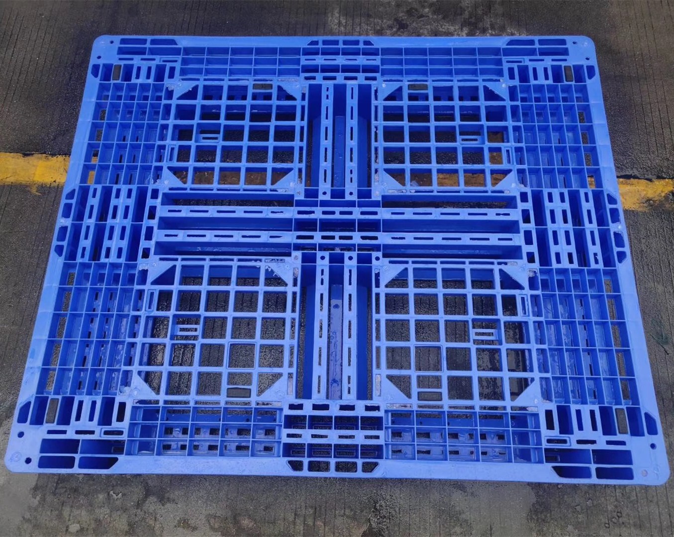 厂家直销田字型塑胶地台板蓝色胶垫板车间物料栈板塑料卡板
