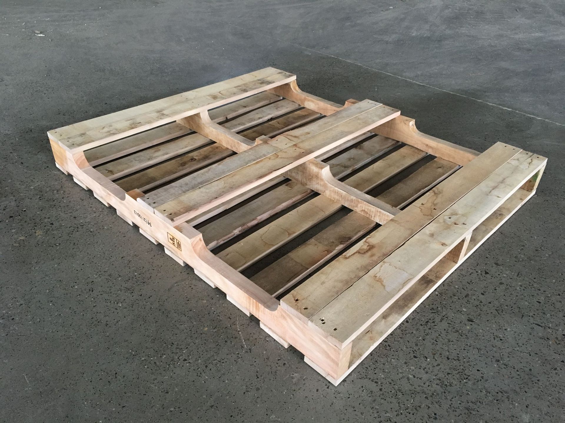 厂家供应黄山出口木托盘 横梁式货架杂木托盘 四面进叉硬杂木托盘