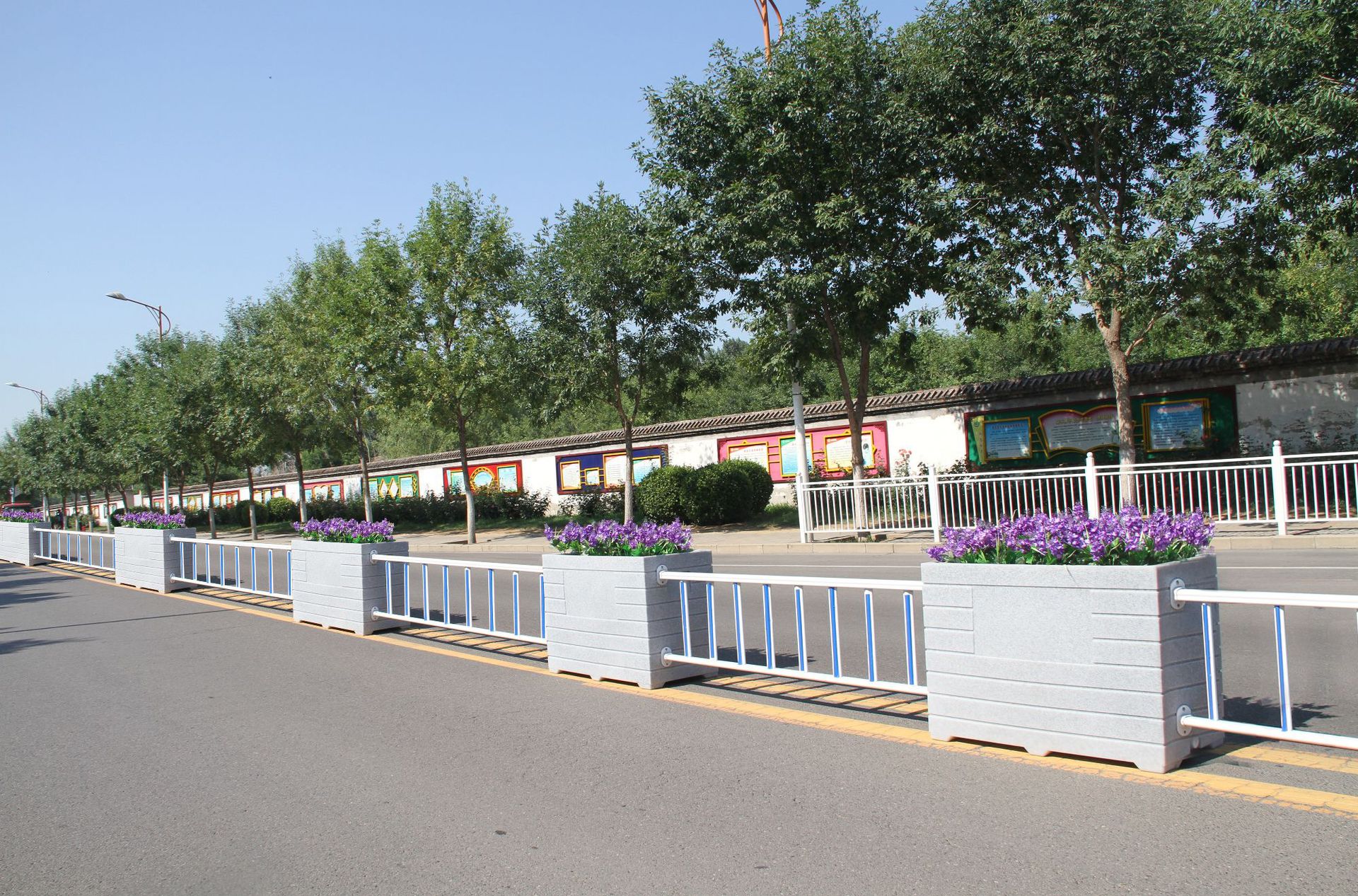 新款道路隔离栏杆花箱市政道路景观隔离带花箱学校操场花箱护栏