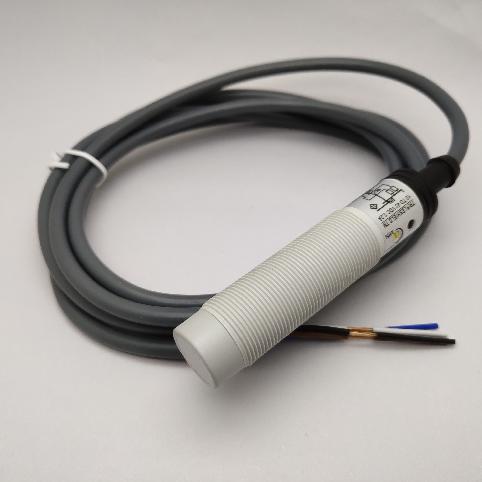 carlo gavazzi佳乐电容式接近开关ca18cln12na 传感器