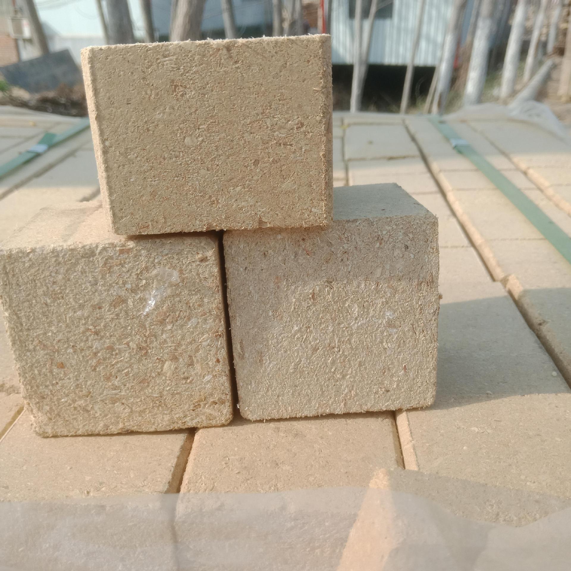 山东菏泽学文木业无孔刨花墩 托盘垫脚 锯末墩刨花垫脚 刨花方木