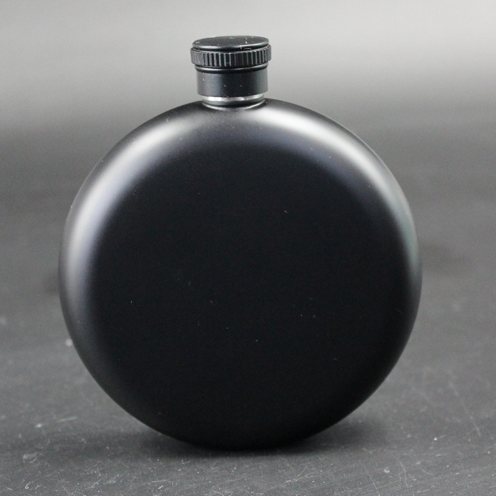 随身304不锈钢酒壶 便携式喷漆哑光黑色5盎司 俄罗斯圆形酒壶