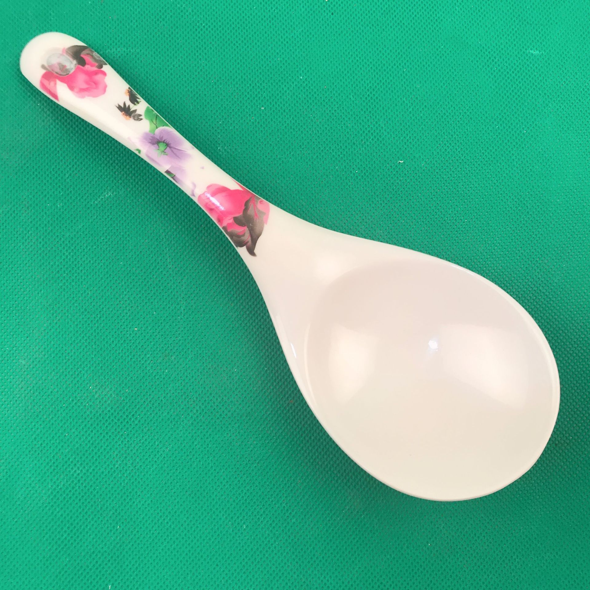 2元店厨房用品饭勺子塑料勺子防摔勺子塑料创意日韩勺子