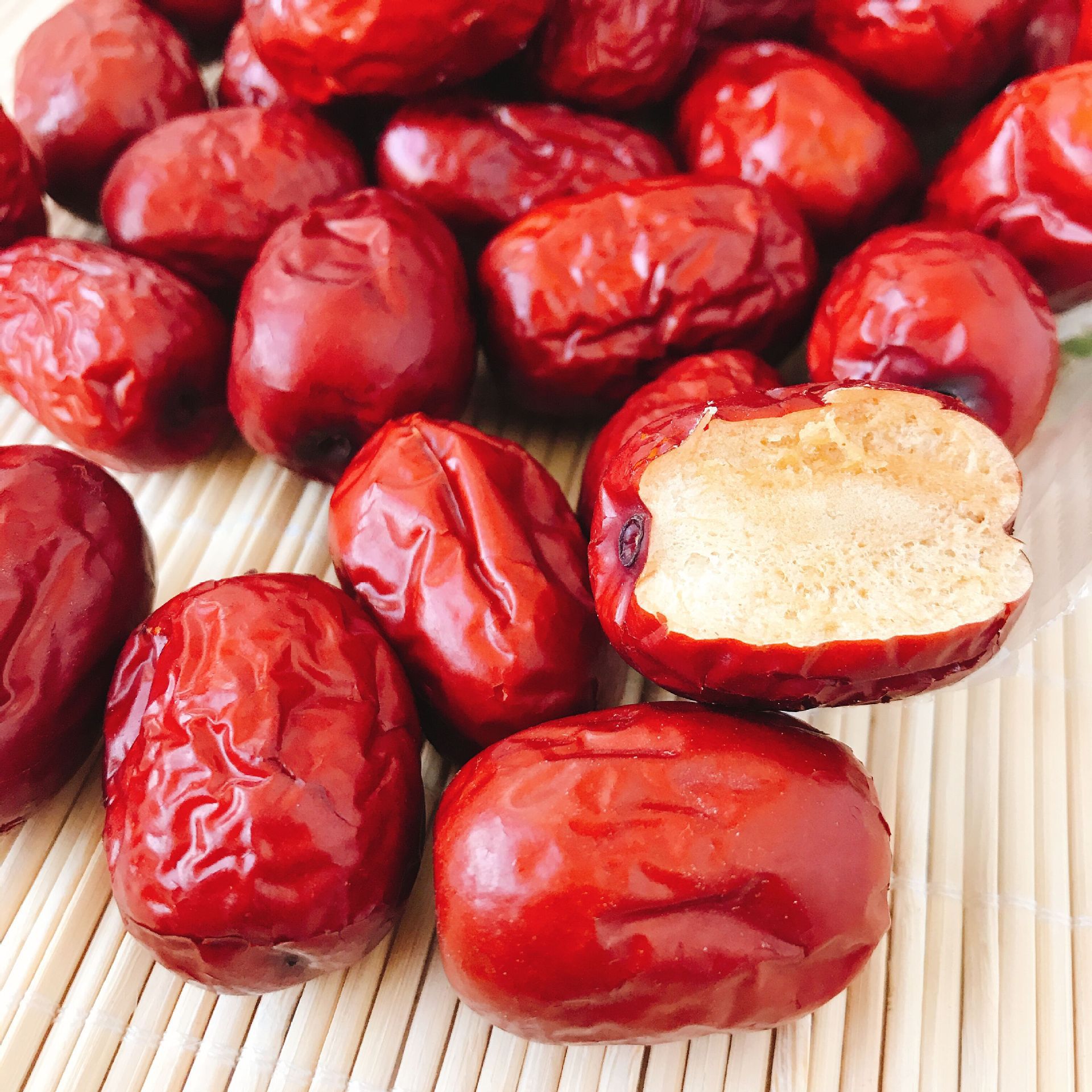 若羌灰枣散装新疆特产煮粥煲汤零食大红枣灰枣500g新疆若羌红枣