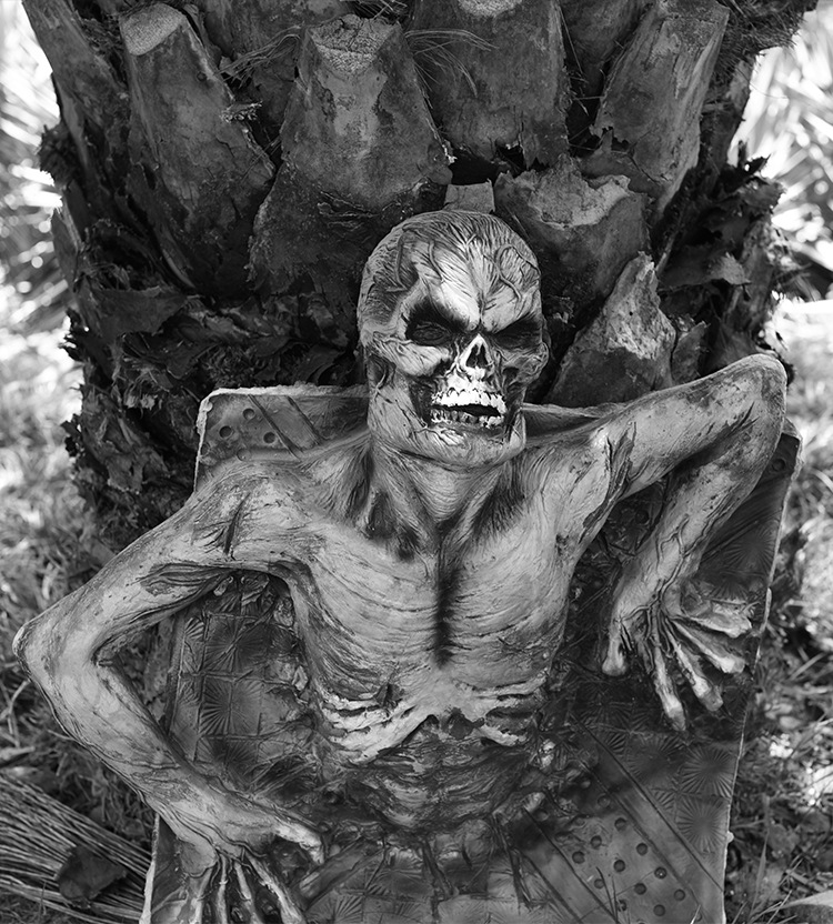 万圣节道具恶心古墓丧尸男僵尸带血恐怖干尸鬼屋密室场地布置装饰