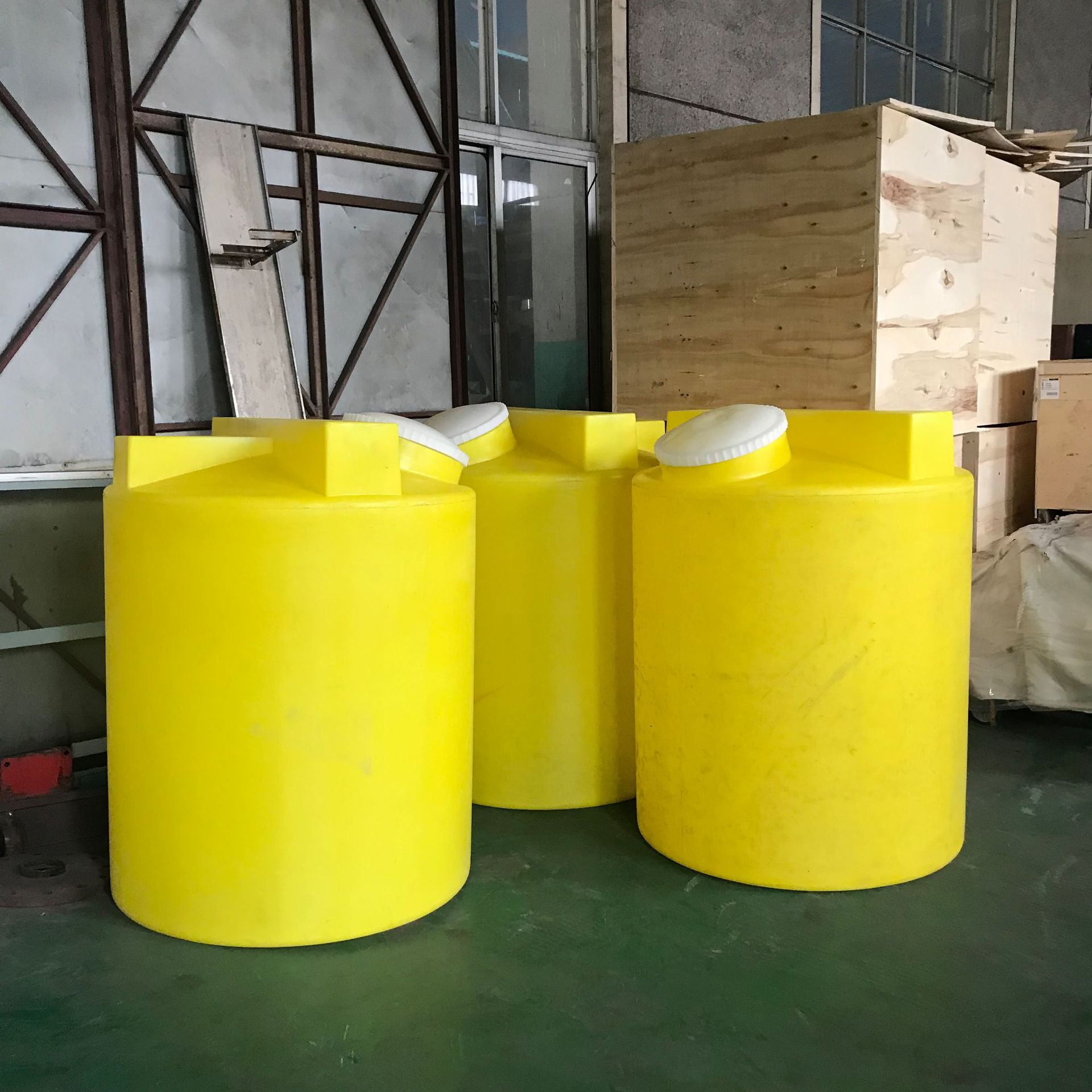 江苏1立方加药桶生产厂家 pe搅拌罐加药设备桶塑料桶 pam圆桶加药