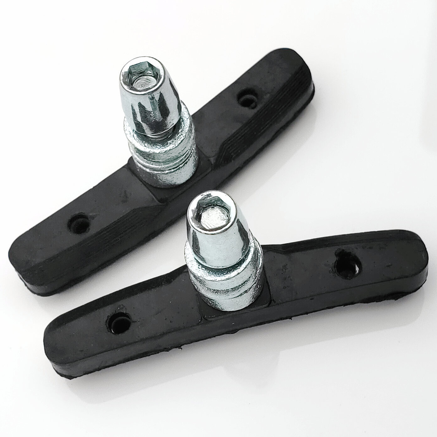 山地车闸皮/自行车刹v刹皮/刹车闸皮/带螺丝闸块/70v刹闸皮/配件