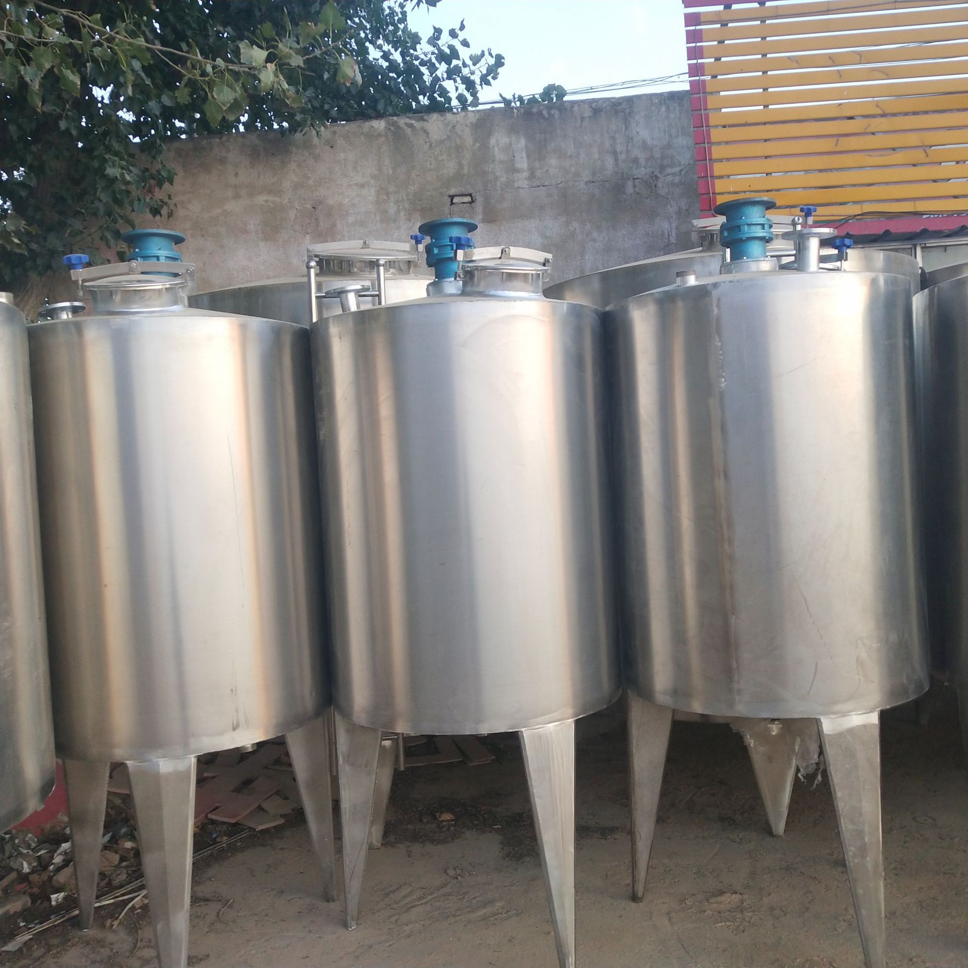 304不锈钢导热油加热搅拌罐 不锈钢搅拌罐 食品储罐 不锈钢储罐