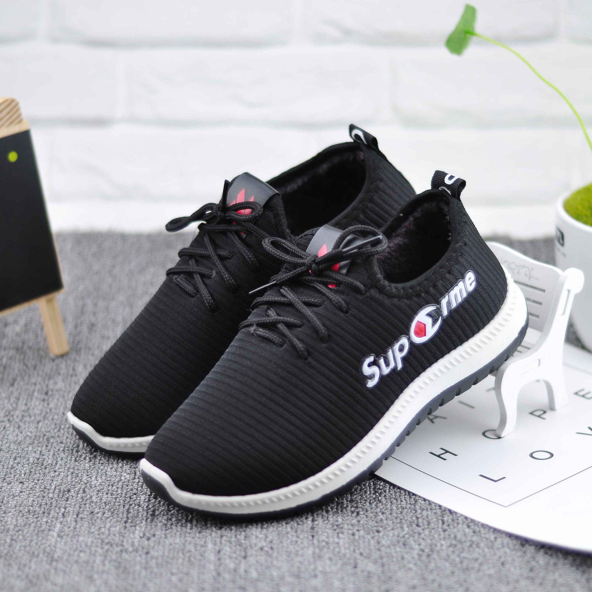 厂家直销冬季新款老北京棉鞋女加绒保暖防滑系带健步鞋地摊爆款