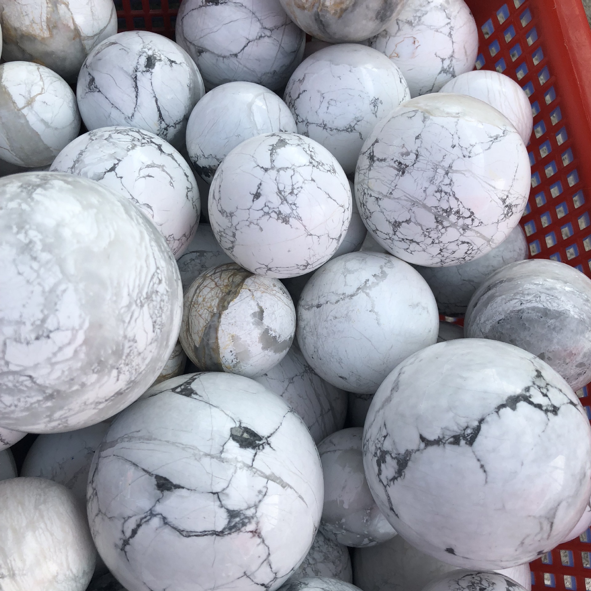 天然白松石球摆件 松石原石打磨 风水七星阵家居摆件5-10厘米批发