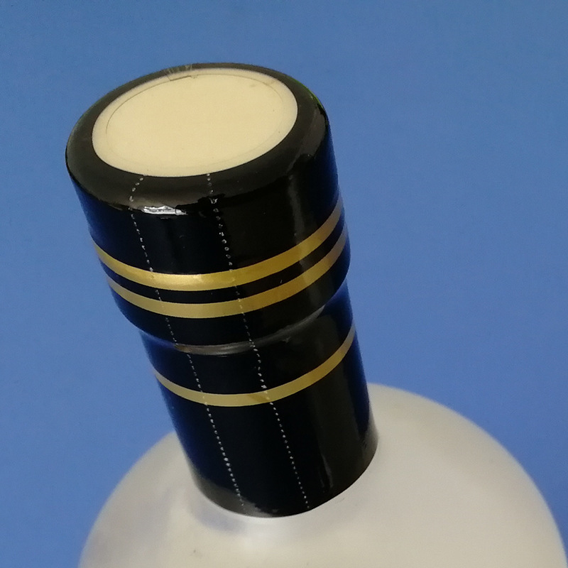 带易撕线酒瓶盖封口收缩膜 环保pvc瓶盖彩印logo热收缩膜厂家定制