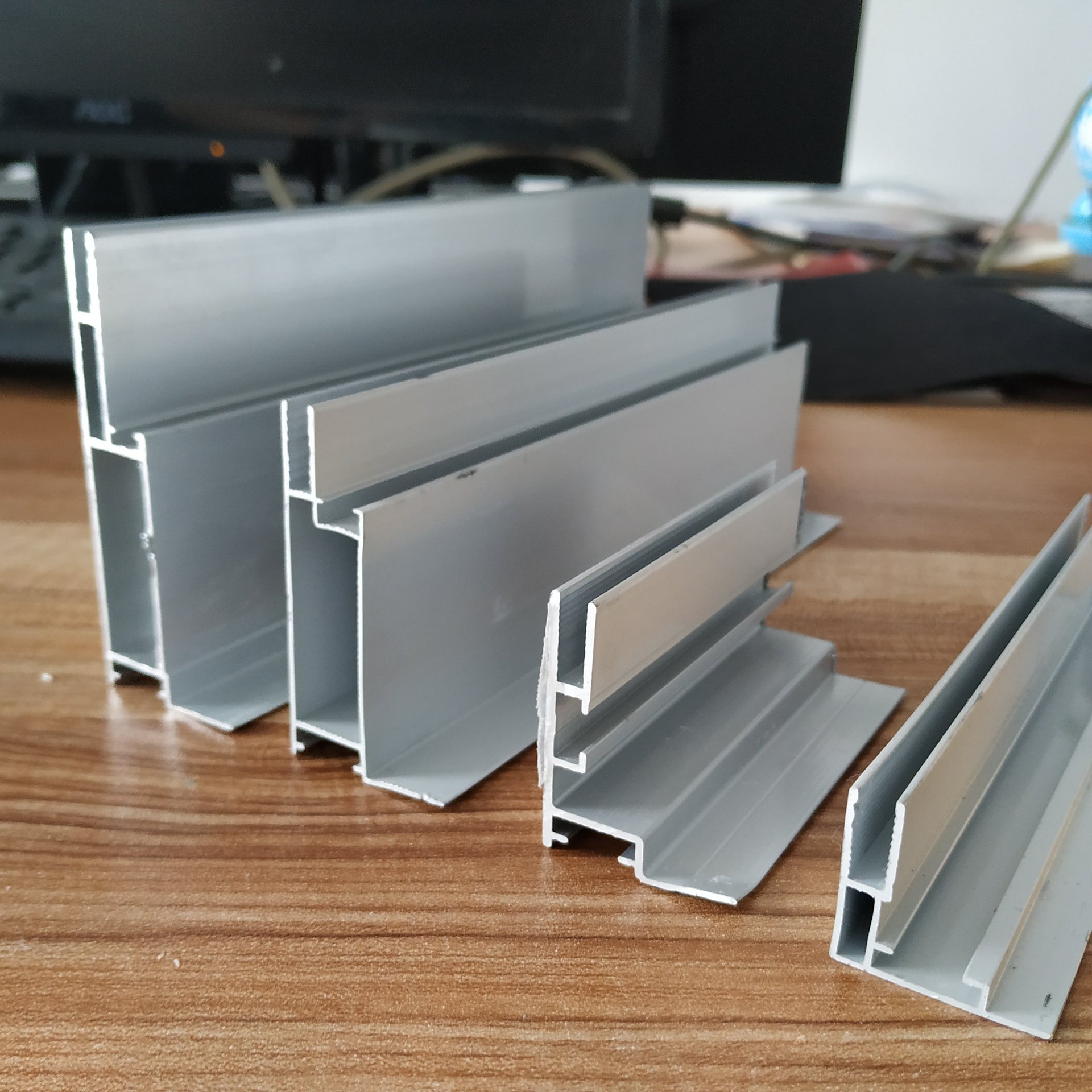 5分4分6分8分10分uv软膜圆角卡布拉布灯箱铝型材h龙骨