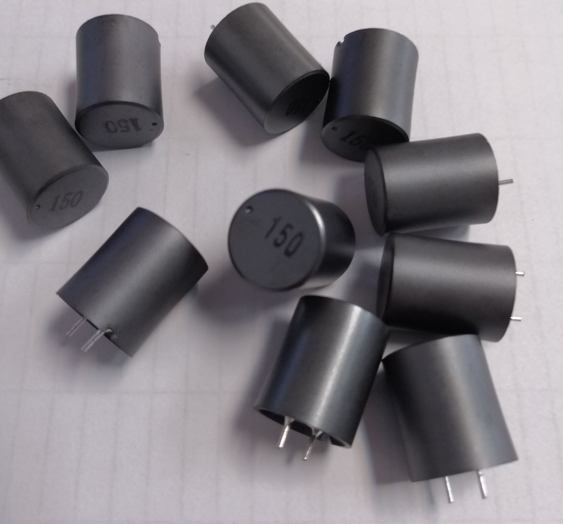 现货供应直插工字屏蔽电感1619 15uh 0.7线单线密绕