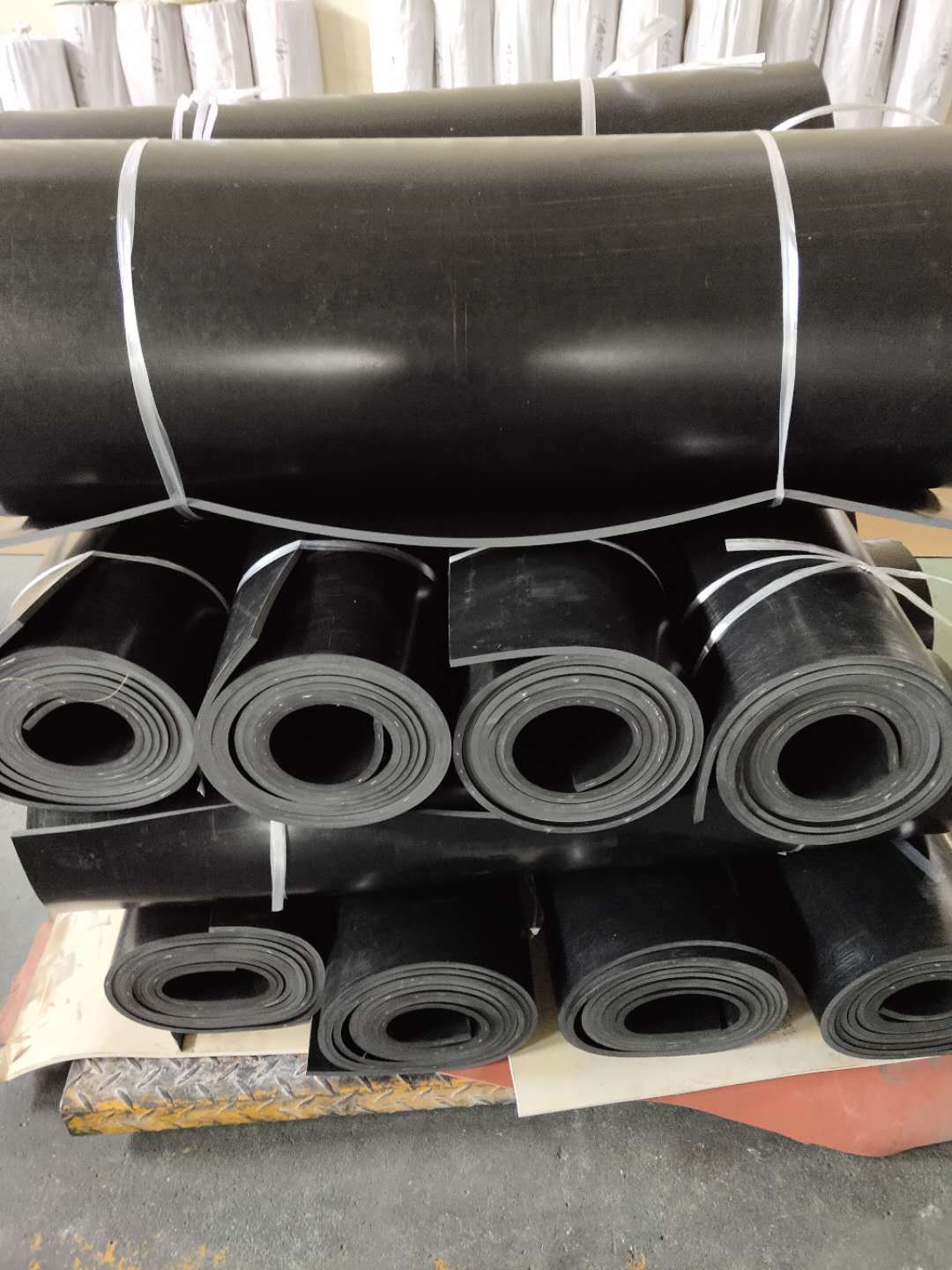 10kv绝缘橡胶板绝缘垫绝缘地毯绝缘毯绝缘胶垫