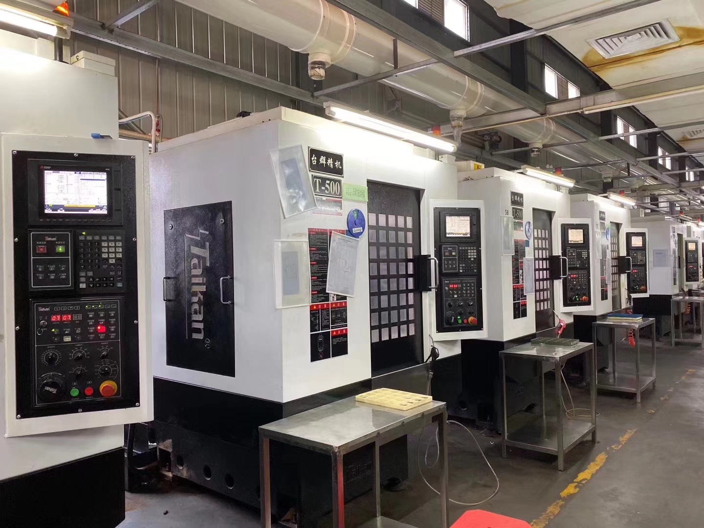 二手数控精雕机台群500精雕长期收购 供应电脑锣精雕机 数控车床