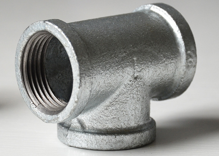 厂家直销消防工程玛钢管件水暖配件热镀锌玛钢三通