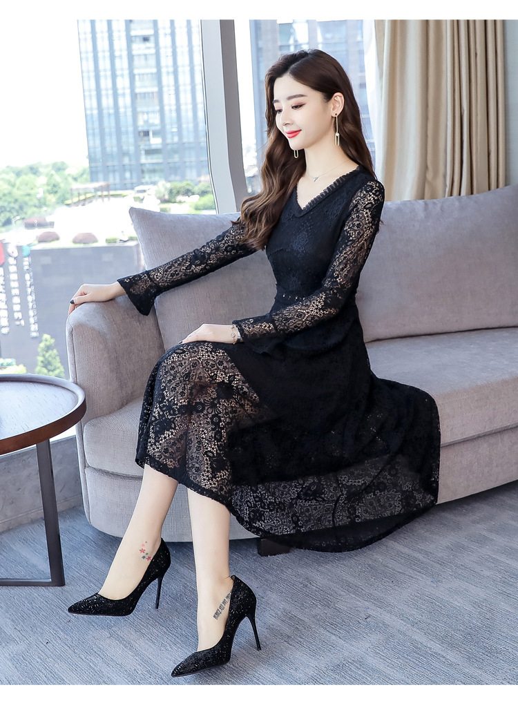 2019新款女春夏装v领性感雷丝裙中长款小香风打底裙长袖连衣裙