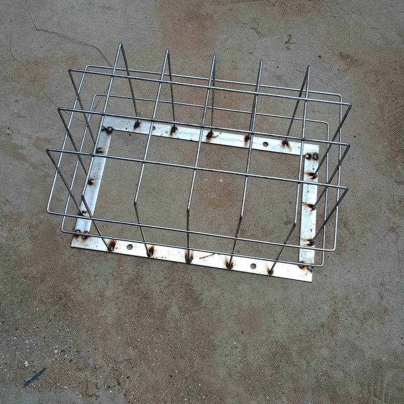 现代个性化市政灯罩 长方形铁丝镀锌灯具防护罩 不锈钢防护罩