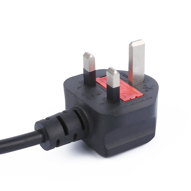 注塑英式13安保险丝插头 英规/英式电源线热销英国品字尾插头线