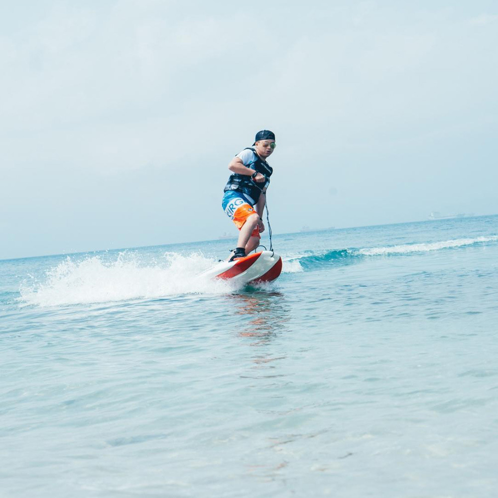 动力冲浪板电动冲浪板成人电动浮板水上冲浪板水上娱乐冲浪板