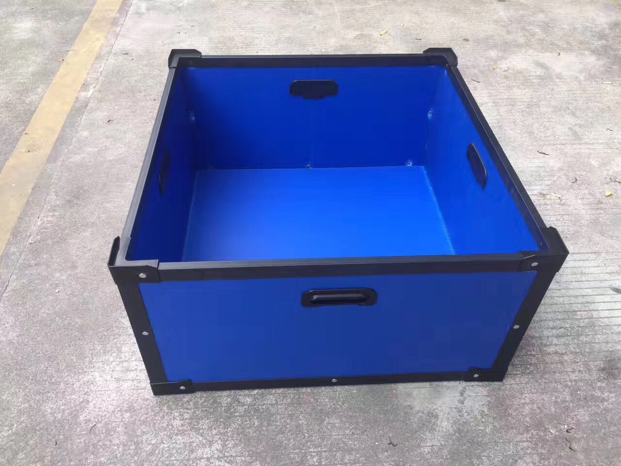 中空板骨架箱pp塑料板纸箱万通板周转箱全新料瓦楞板骨架刀卡箱