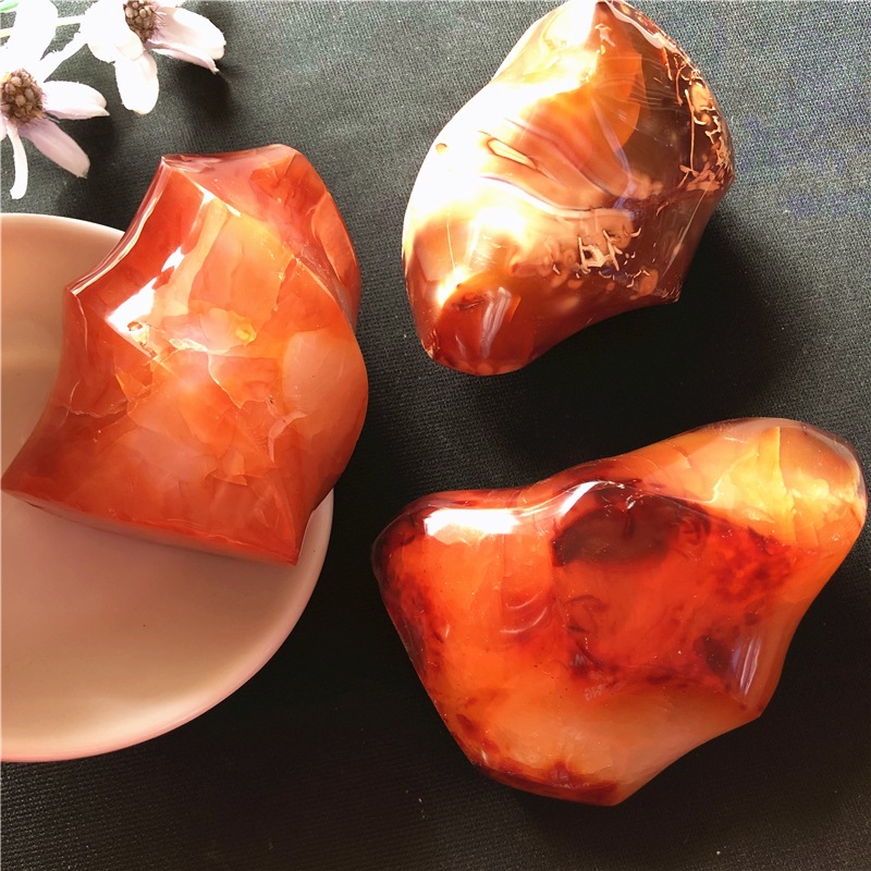 天然红玛瑙红玉髓火焰原石矿石摆件火炬家居办公装饰把玩石能量石