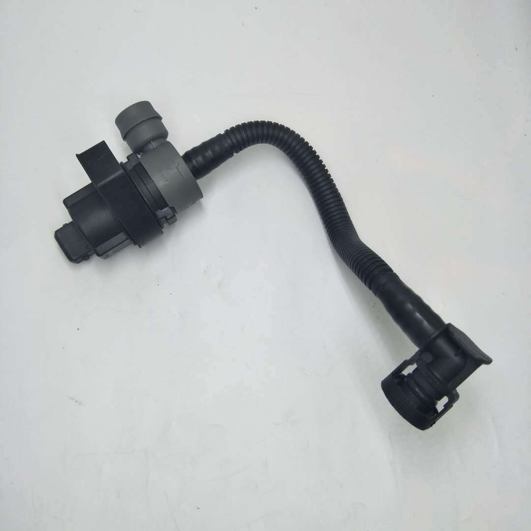 适用于宝马e60e70e82e88燃油箱排气阀碳罐通气阀 13907618643