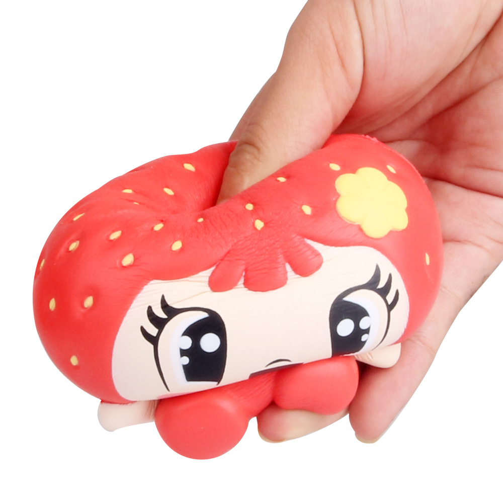 新款squishy慢回弹柔软玩具 创意卡通仿真可爱草莓娃娃儿童玩具