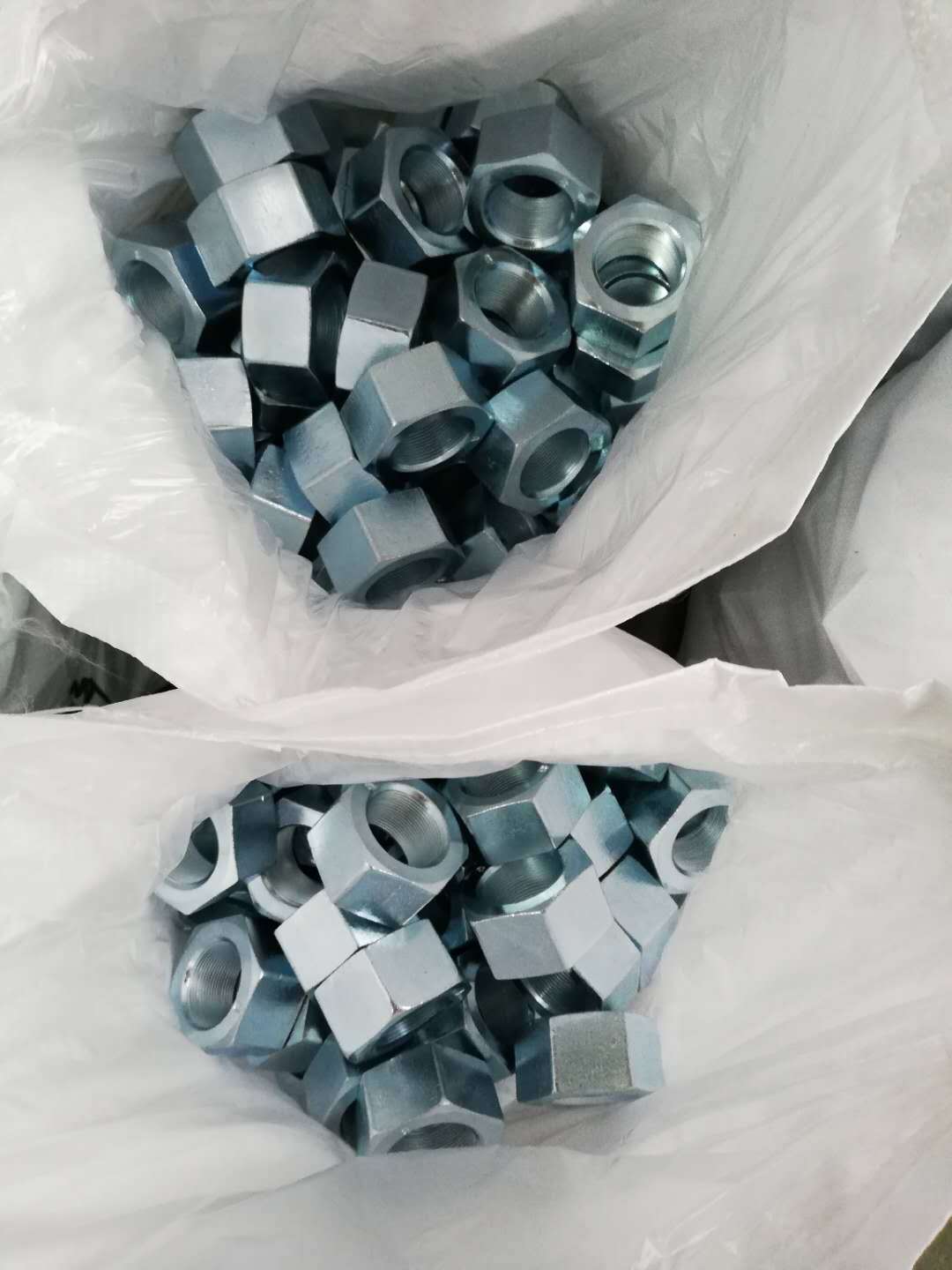 8级高品质六角细牙螺母m36-1.5淬火蓝白锌,产地直销,物美价廉.