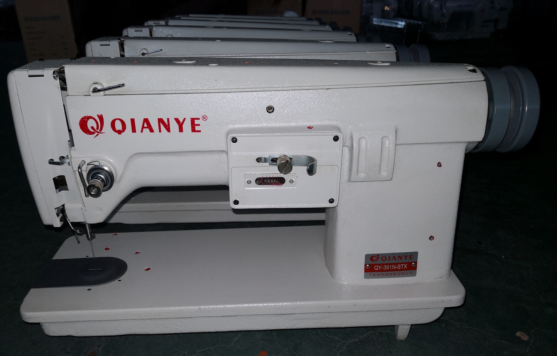 绣花机 手推刺绣机 qy-271 391n 单针旗袍绣花机 家用曲折缝批发