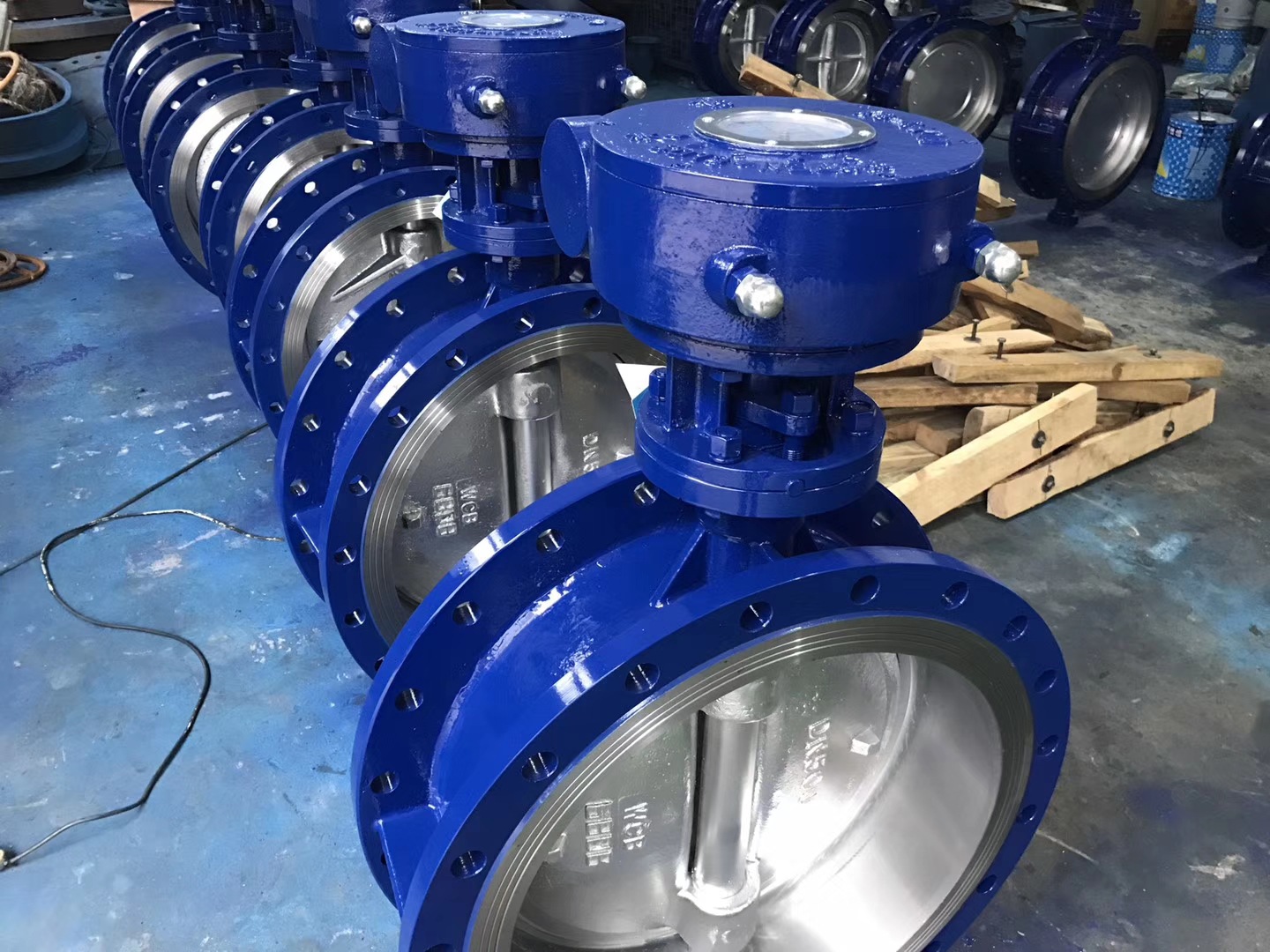 供应碳钢硬密封蝶阀