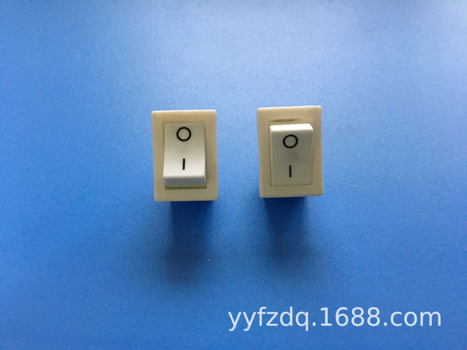 冰箱冷柜展示柜优质温度补偿开关,船型开关,节电开关,小方开关