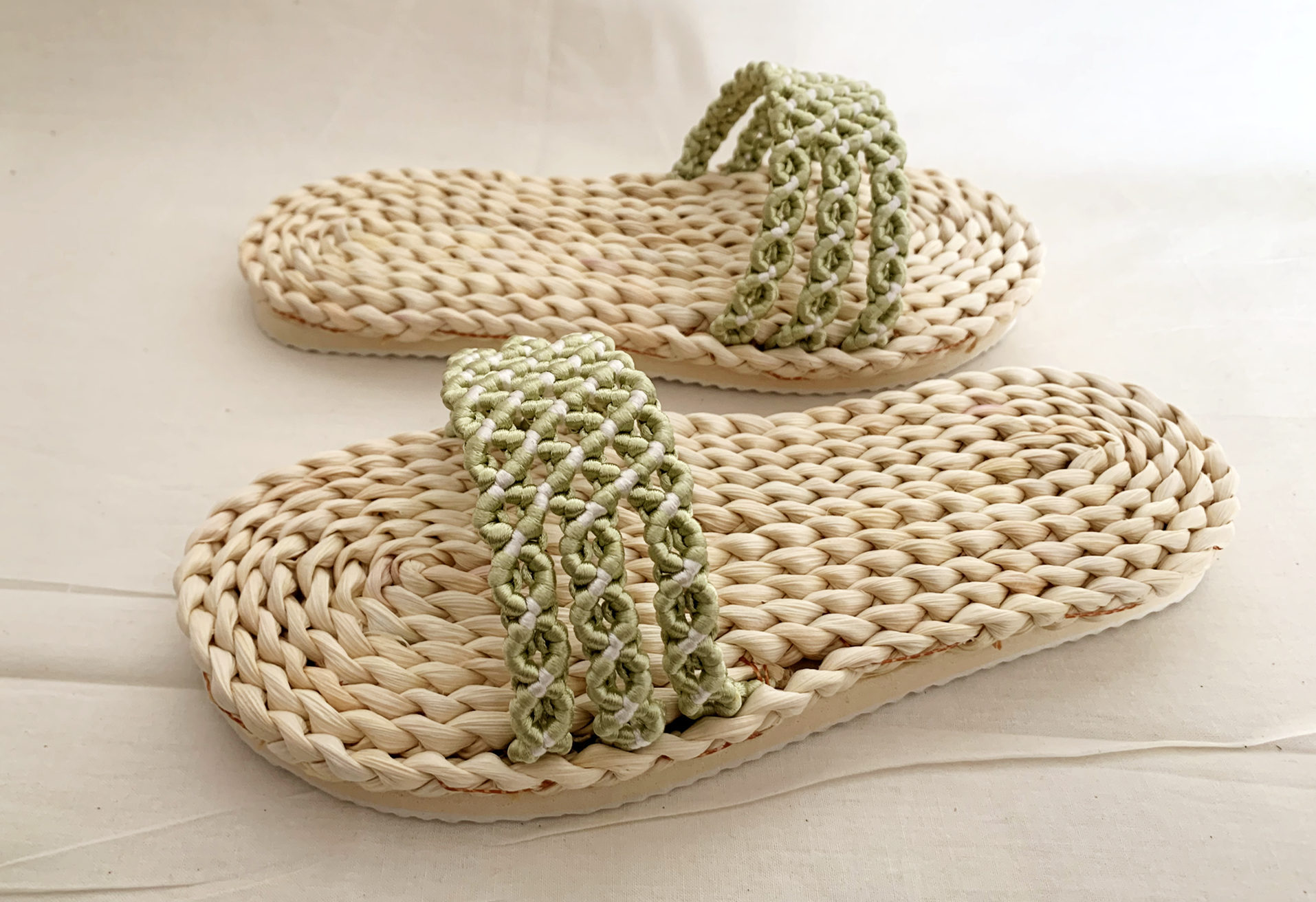 日次复古编织男士一字凉拖拖鞋玉米皮草鞋休闲鞋按摩透气居家鞋