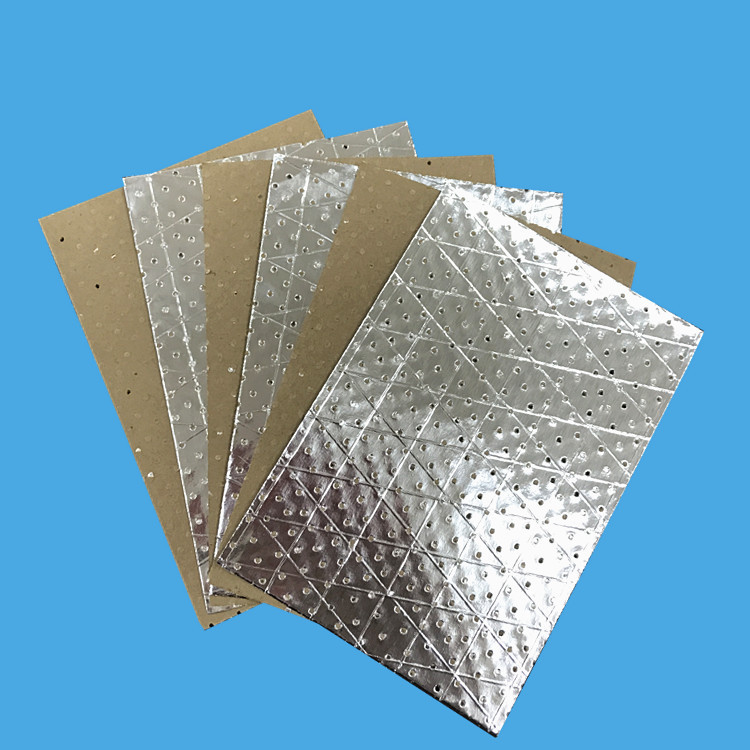 厂家直销 打孔铝箔夹筋 打孔铝箔纸 玻璃棉在线贴合