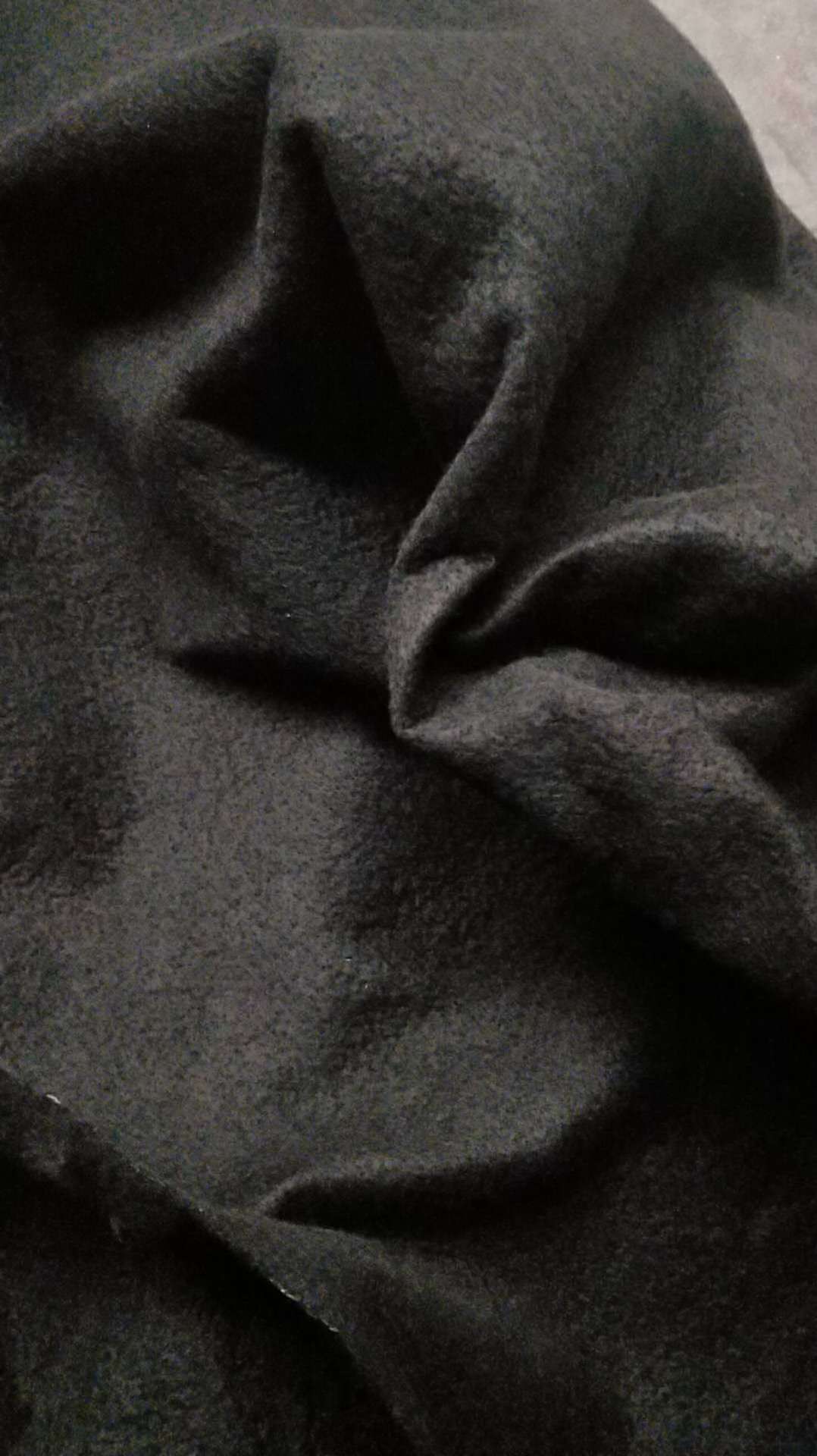 定制黑色涤纶阻燃粘胶针刺无纺布黑色针刺无纺布不织布针刺毯