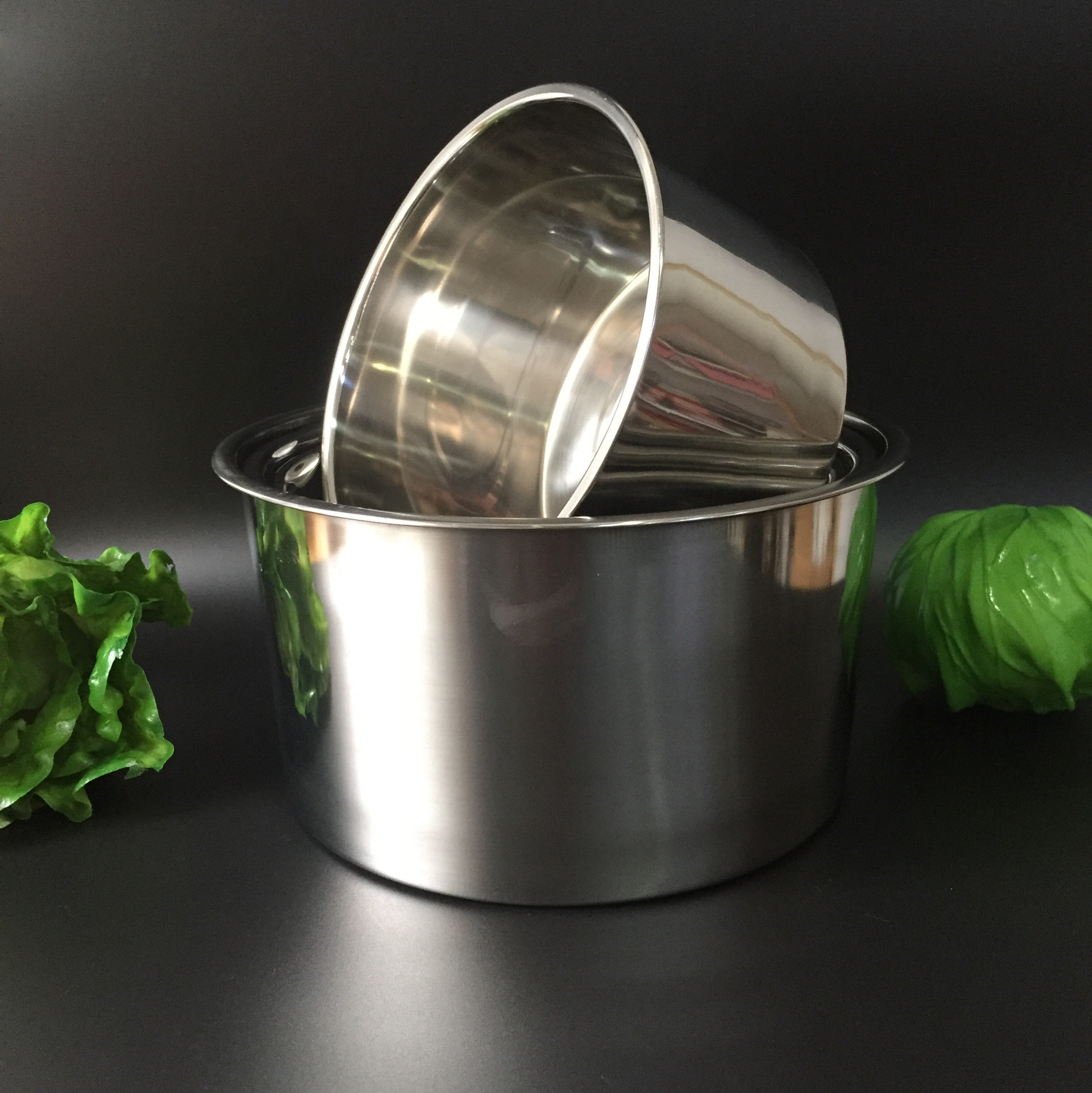 不锈钢调料缸味斗 厨房酒店油盆圆形打蛋盆大规格烧烤带盖调料盆