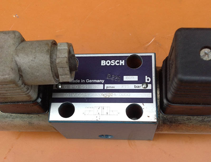 是否进口否品牌bosch 博士型号电磁阀德国原装bosch电磁换向阀0810