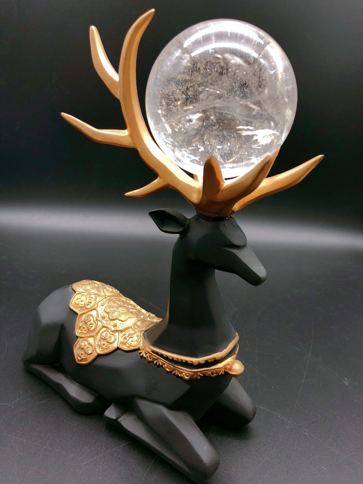 白水晶球摆件 一鹿有你 款式新颖 简单大方 摆放