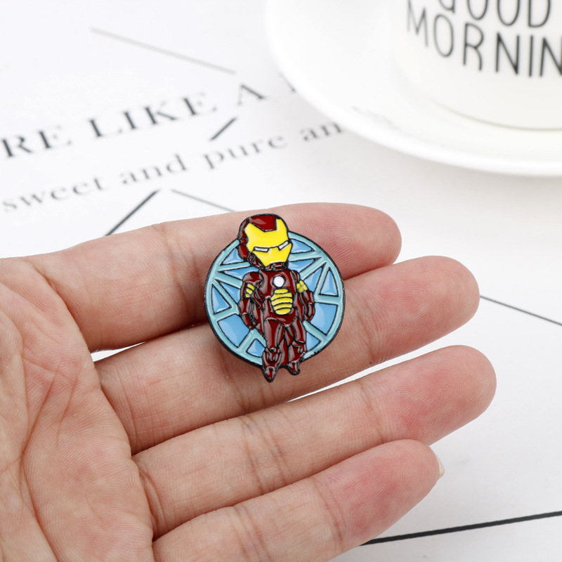 电影周边漫威英雄钢铁侠卡通胸针金属徽章胸章配饰现货批发