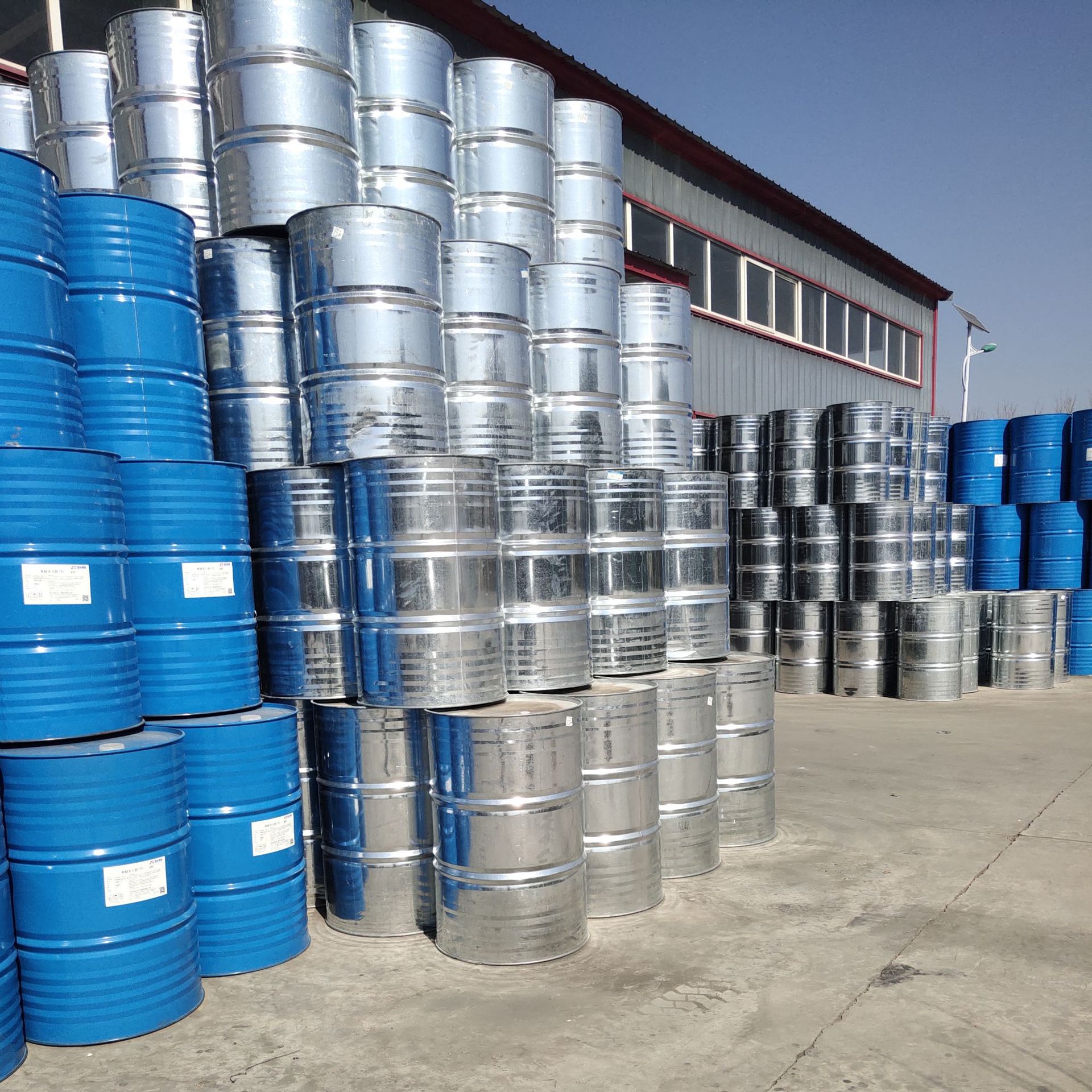 销售聚氨酯喷涂材料 黑料白料组合发泡剂 聚氨酯墙体保温冷库喷涂