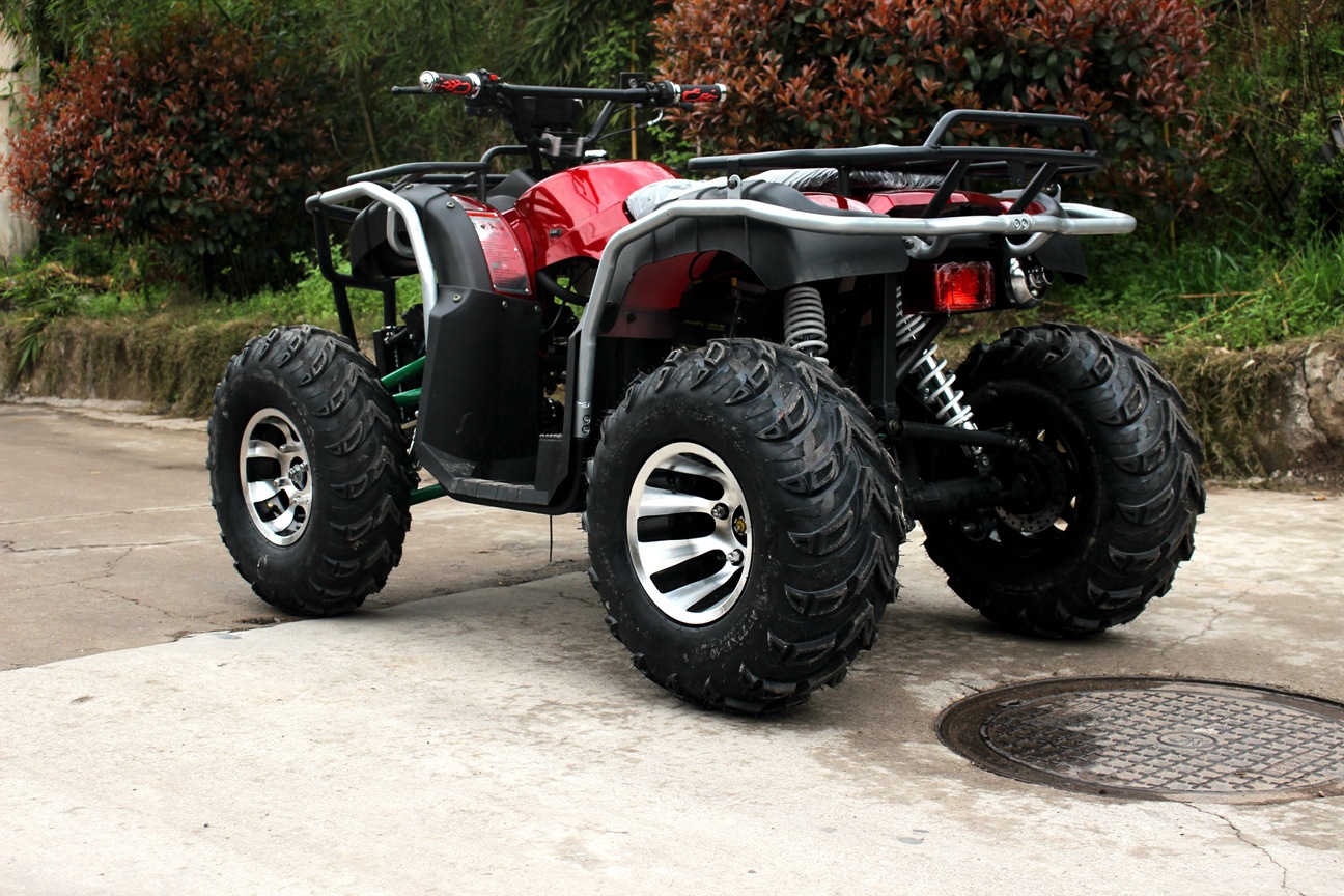 250cc大公牛沙滩车四轮越野摩托车轴传沙漠四驱全地形山地农夫车