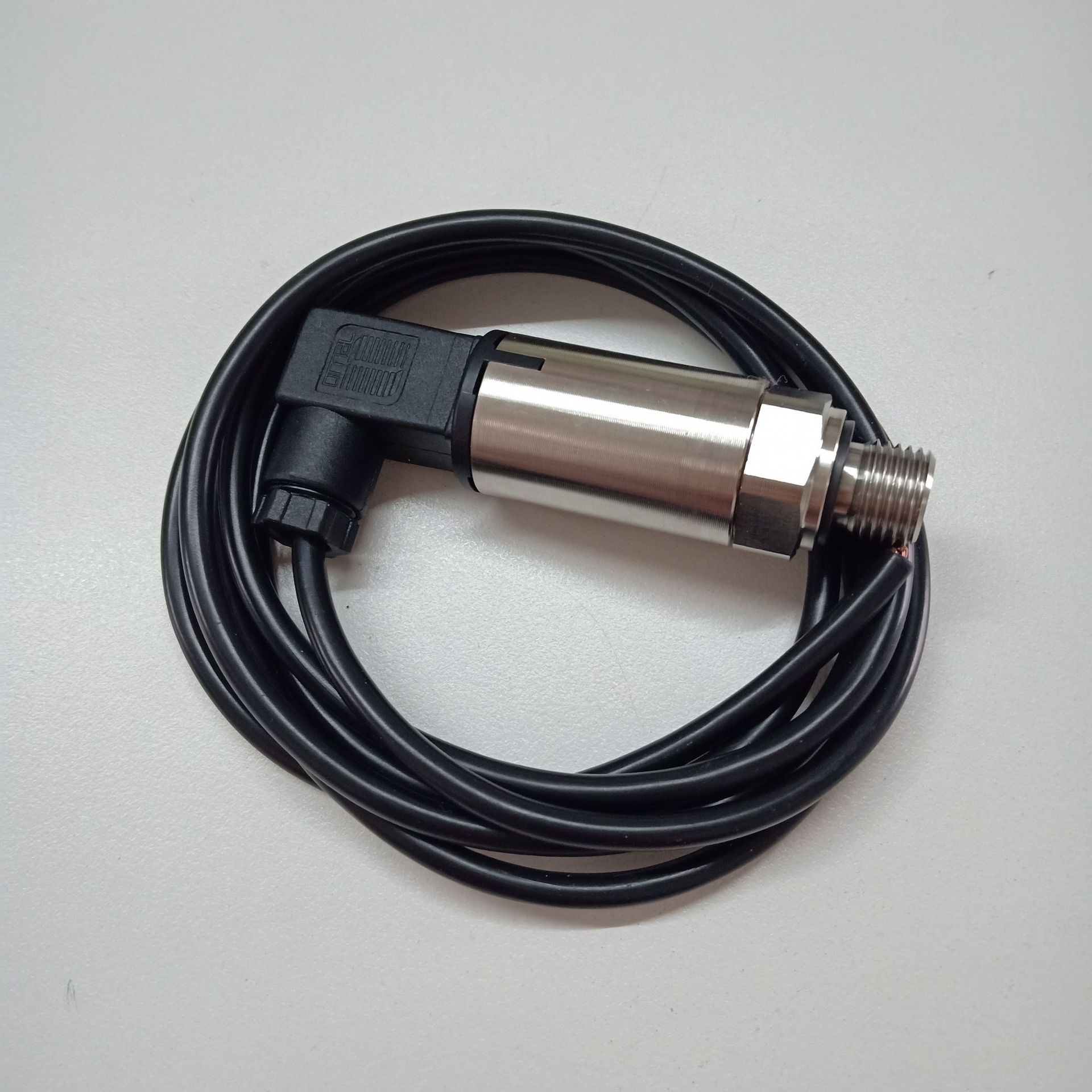 供应瑞士huba压力传感器511933001842040bar05v小霍斯曼接头