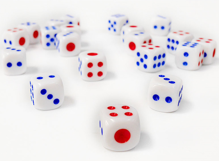 1824吸塑卡装白色骰子15夜店酒吧ktv娱乐用品普通骰子麻将骰子