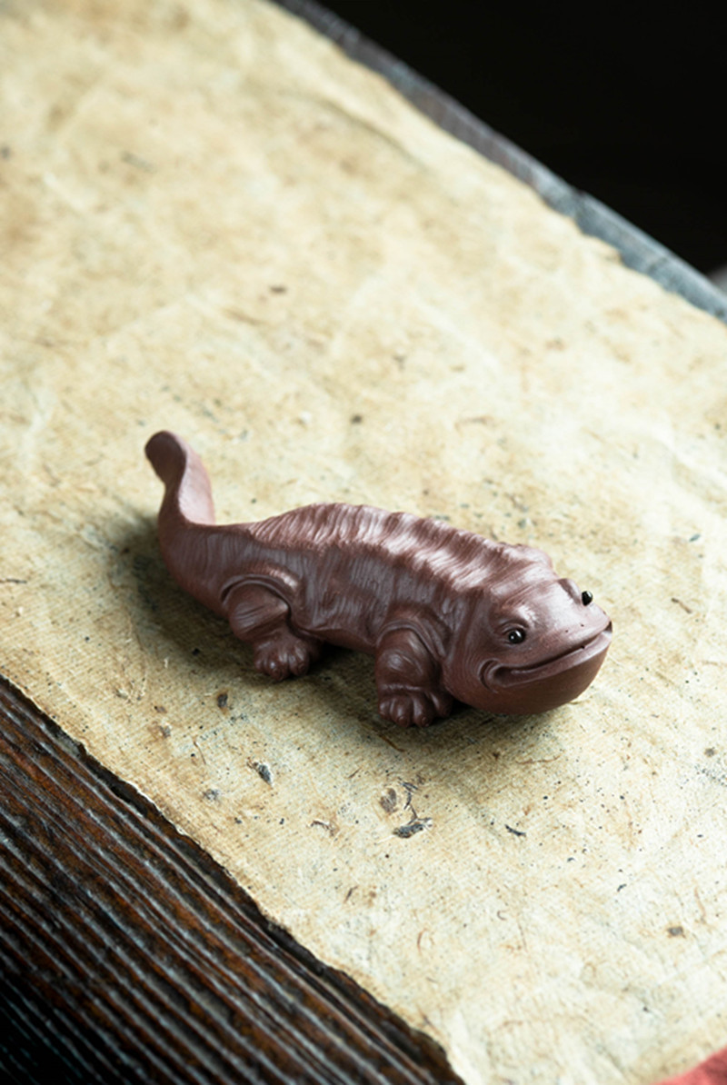 宜兴紫砂茶宠娃娃鱼紫泥摆件雕塑创意茶盘装饰配件茶具厂家批发