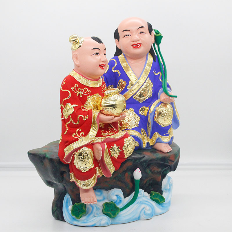 厂家直销香樟木彩绘贴金和合二仙神像百年好合家用供奉佛像摆件